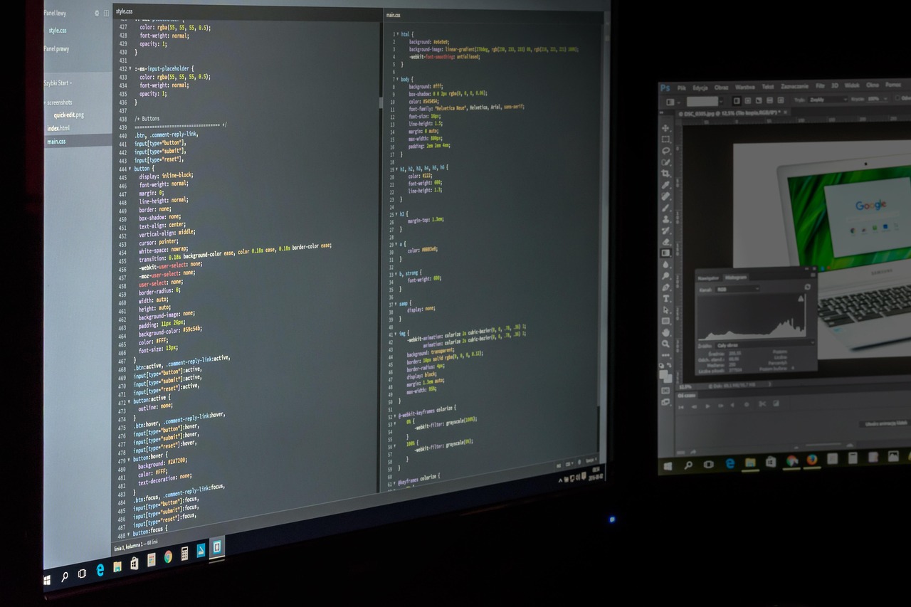 graphic-design-studio-1563080_1280